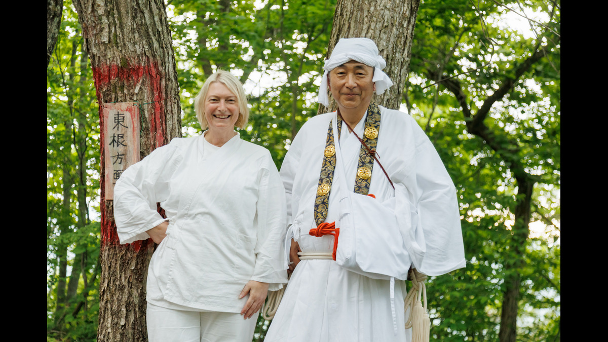 Shodo Koshikidake and Diana Fels on Mount Koshikidake